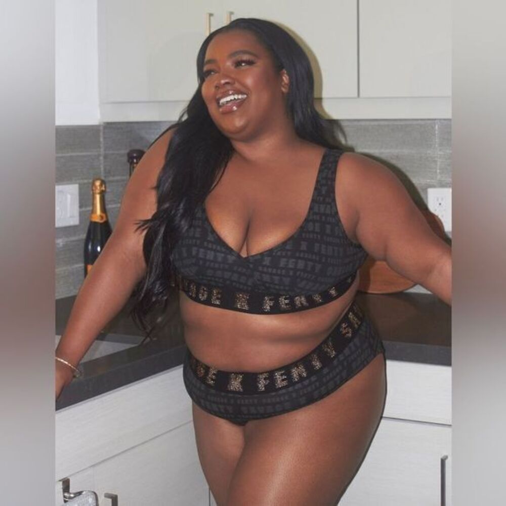 Forever Savage Bralette Size 3X (42DD, 44D)